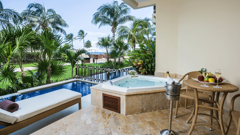 Preferred Club with Plunge Pool